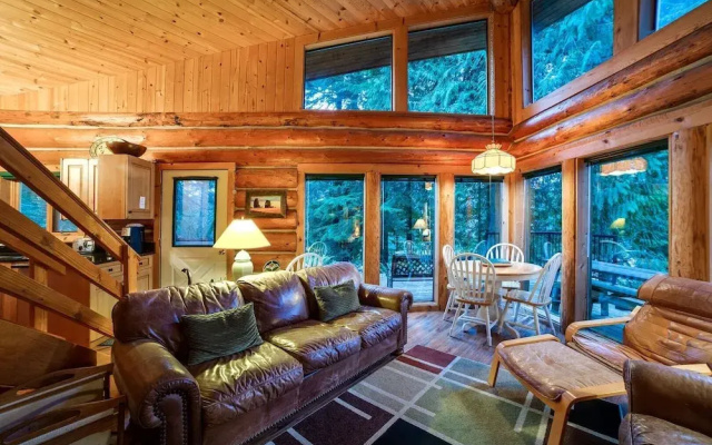 97mf - Lakeside - Dock - Bbq - Pets Ok - Sleeps 6 3 Bedroom Home by RedAwning