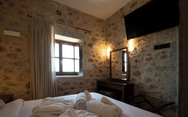 Anemos Suites Mani