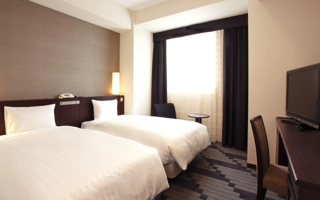 JR East Hotel Mets Yokohama Tsurumi