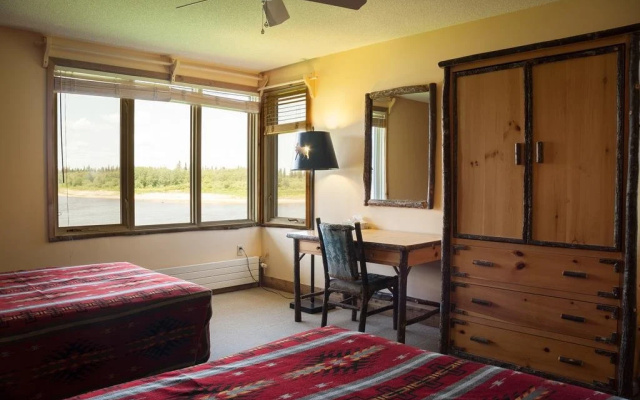 Cree Village Ecolodge