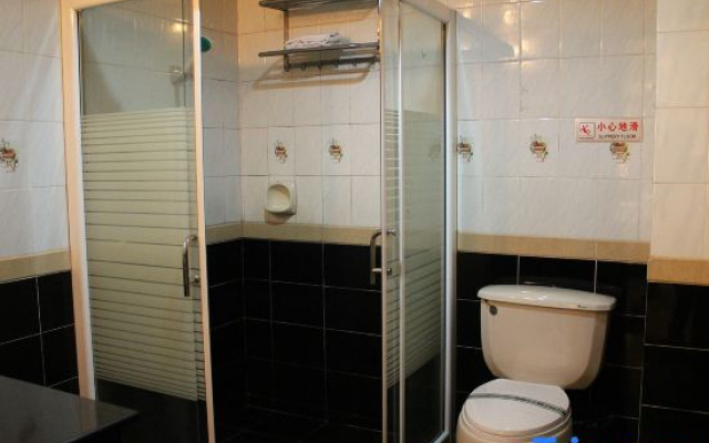 Foshan Huayue Holiday Hotel (Lunjiao Subway Station)