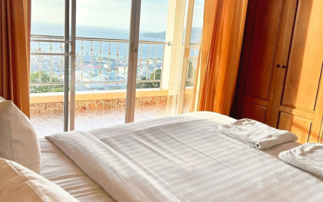 Entire Boho Luxe Villa & Spa Overlooking Patong