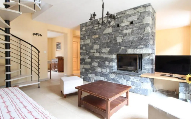 Appartement Lanslebourg-Mont-Cenis, 4 pièces, 10 personnes - FR-1-508-43