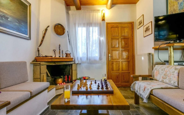 Villa in Heraklion With Private Pool & Beaches