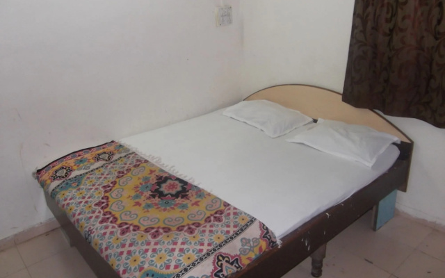 Samruddhi and Shree Inn Lodge