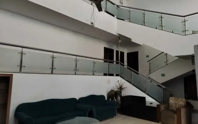 Hotel Saiba Lodging