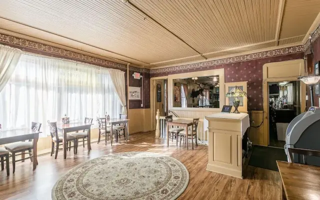 The Naples Hotel