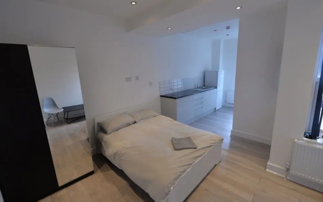 Inviting Holiday Home in Coventry near Coventry University