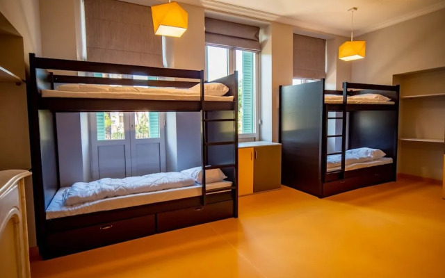 Banana's Camp - Hostel