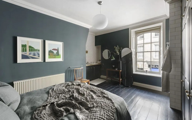Superior Stays - Rosewell House