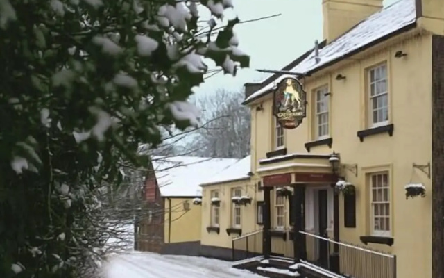 Greyhound Inn Wigginton
