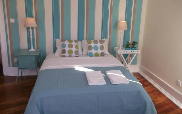 Angola Top Floor 6 Bedrooms