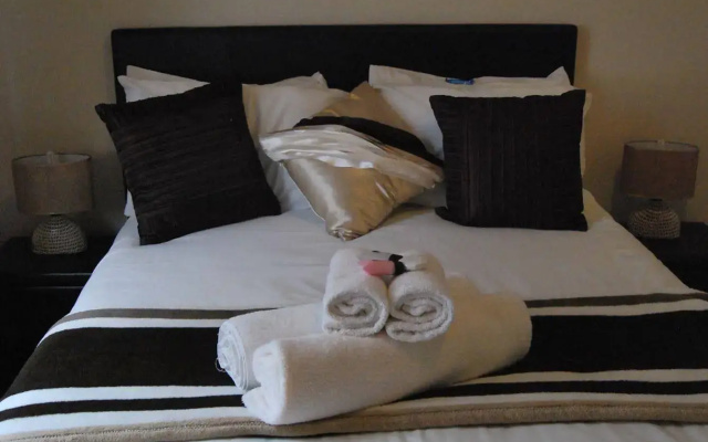 Cape Wine Route Guesthouse