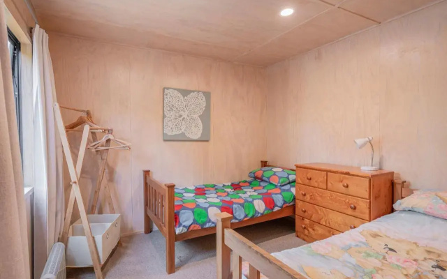 All Decked Out - Matarangi Holiday Home