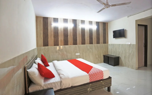 Hotel Lemonade by OYO Rooms