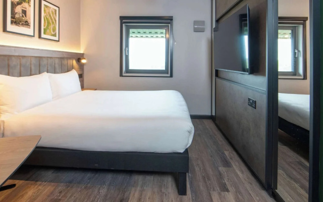 Ibis Styles London Gatwick Airport