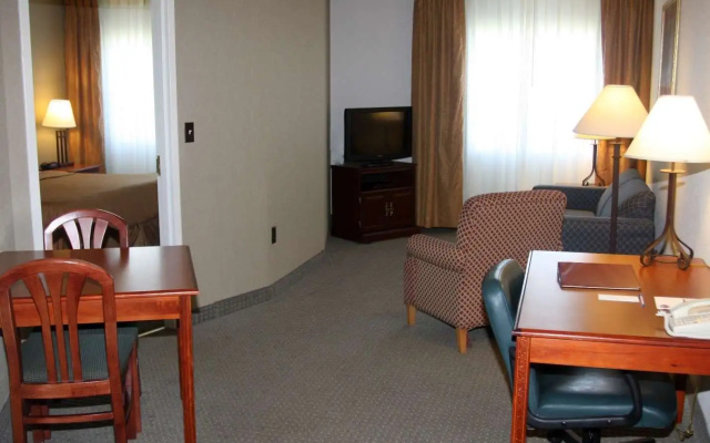 Host Inn All Suites