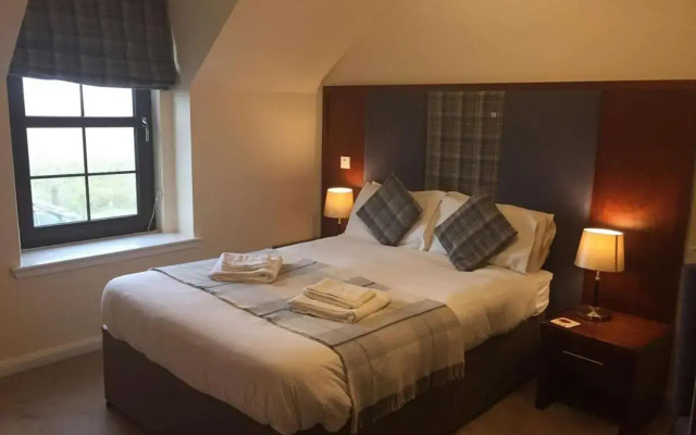 Polochar Inn
