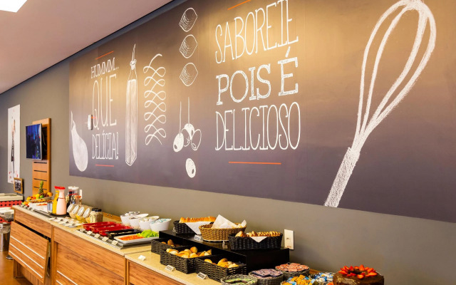 Ibis Canoas Shopping