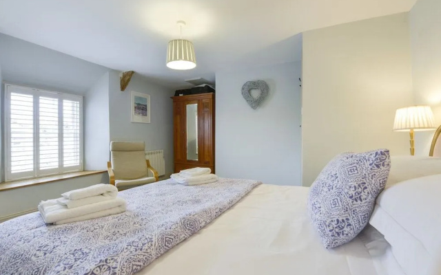 Camelot Cottage
