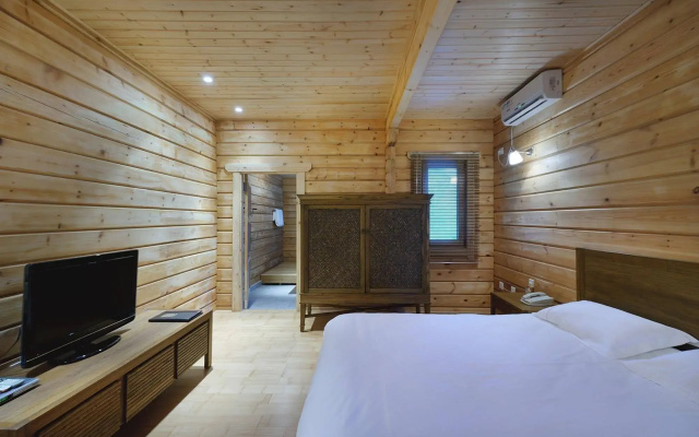 Bazhou MingTang Sun Moon Lake Hot Spring Hotel