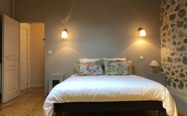 Aux Belles Vacances- Adult Only