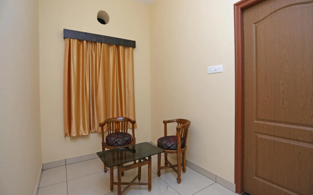 OYO Flagship 27030 Hotel Blue Bell