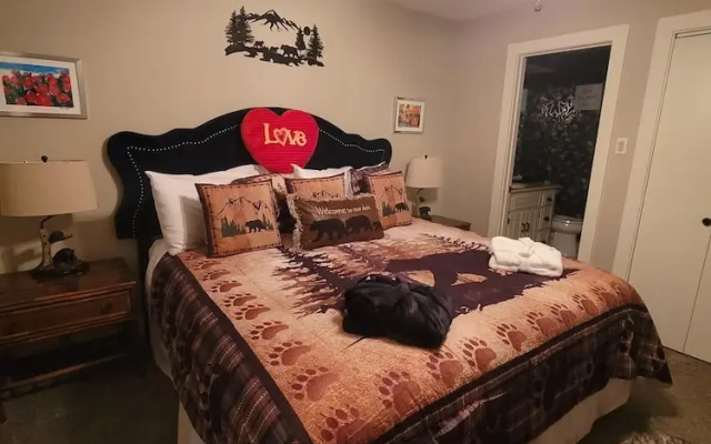 The Bear Den