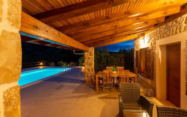 Holiday Home Svemir