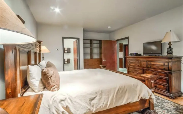 Blackhawk Loft 2886