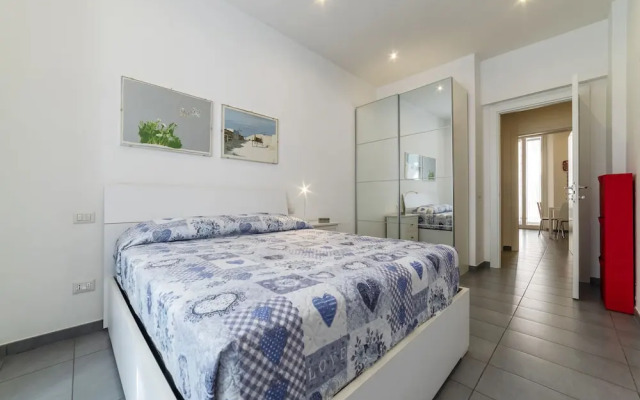 Porta Pia & Villa Torlonia Apartment with Balcony