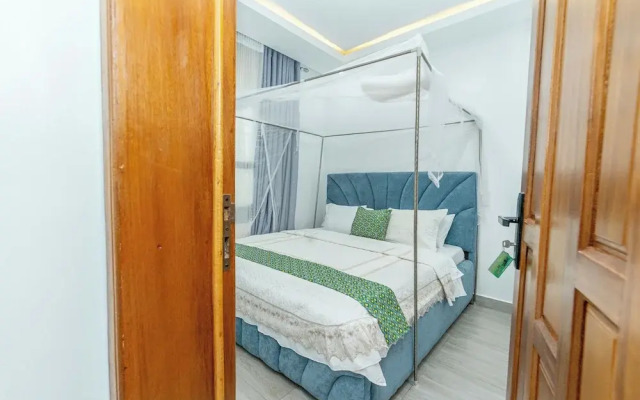 Apartment - Sleeps 4 - Parking - Balcony