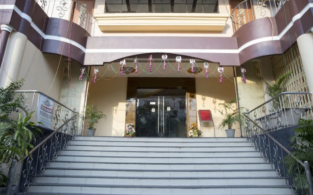 OYO 3501 Hotel Mahabir Galaxy