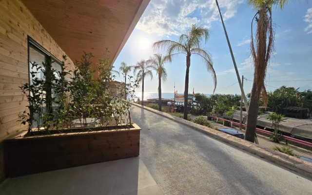 Nalu Beach