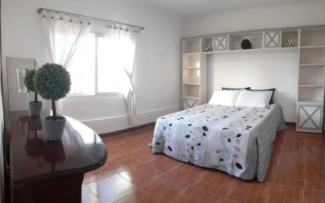 DEPARTAMENT AMATT (15 min del Aeropuerto Internacional Ezeiza)