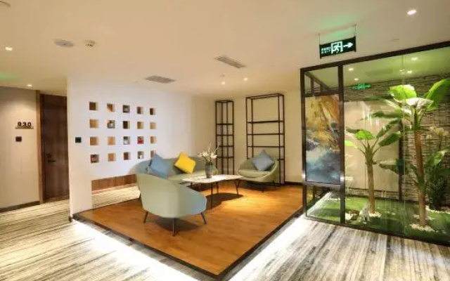 Daya Jingting Hotel (The Seventh People's Hospital Zhongyuan Fota Branch)