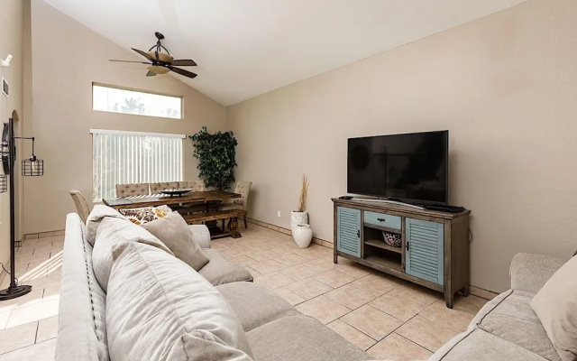 Piute Palace 5BR by Casago