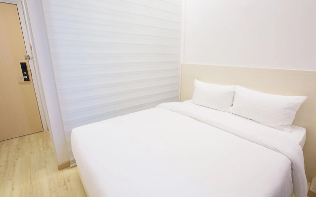 Minimalist Hotel