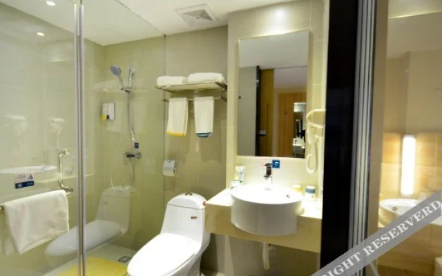 Jinhong Business Hotel