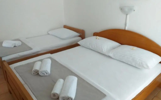 Apartments I-P