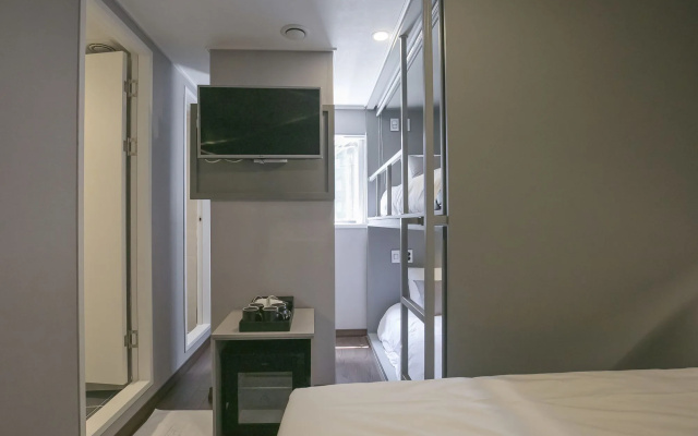 Philstay Myeongdong Station
