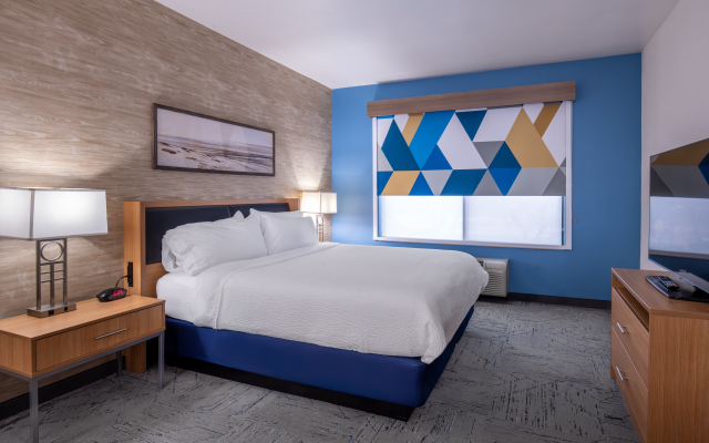 Holiday Inn Express Hotel & Suites Henderson by IHG