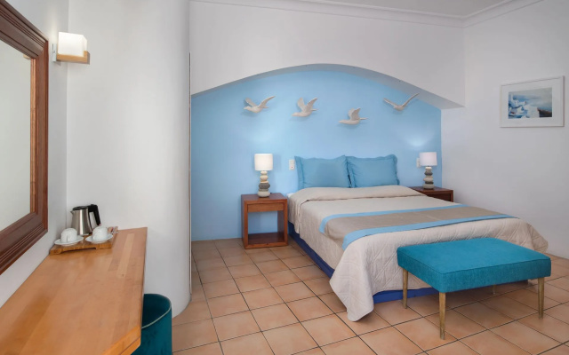 Meltemi Suites