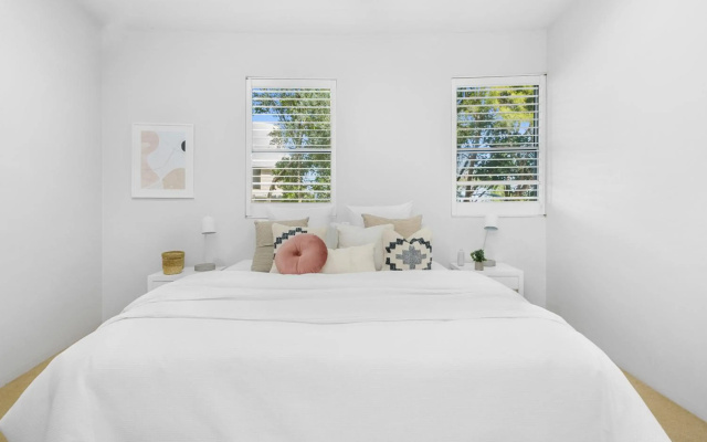 A Tropical Family Oasis in Sunshine Beach