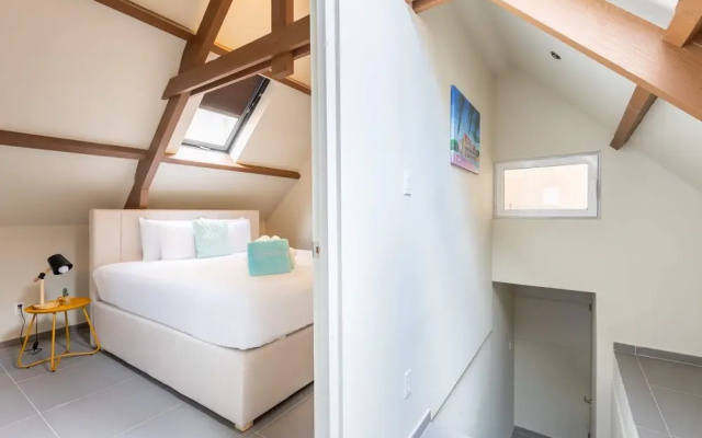 Bright Historic Loft in the Heart of Willemstad