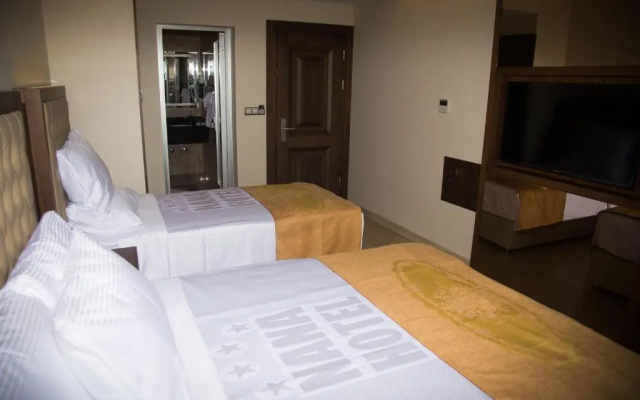 Nana Hotel