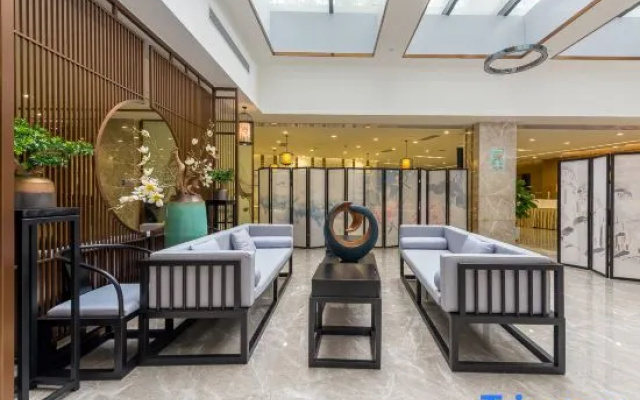 Zhongkai Huafu Holiday Hotel