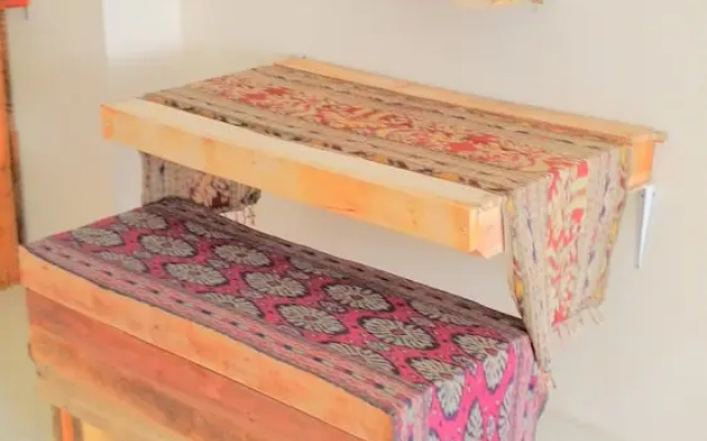 Cozy Broga Pallet TiaraEast