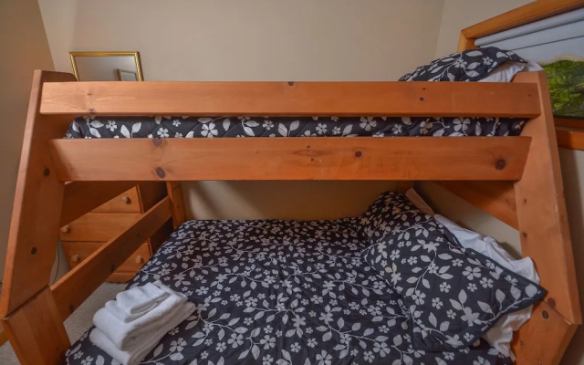 Mountain Escape 2 Bedroom House