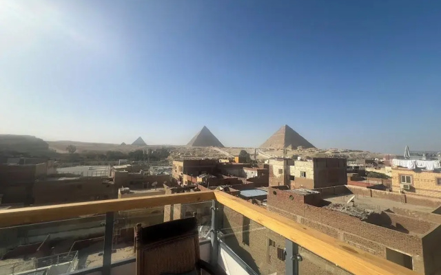 Elite Pyramids View Inn
